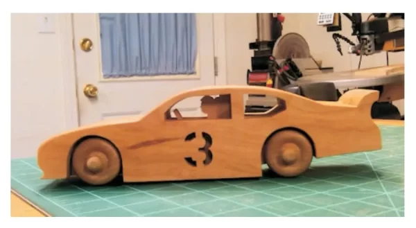 Стоковый автомобиль