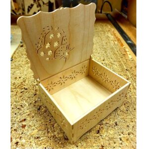 Коробка для новогодних игрушек