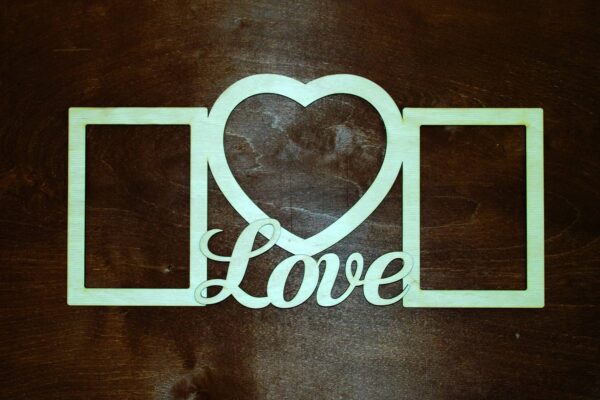 Рамка Love