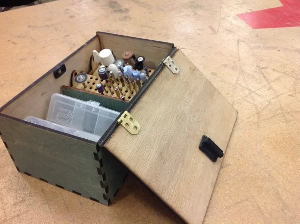 Ящик для инструментов 9x4x5-5